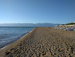 Mayko beach'in fotoğrafı - rahatlamayı sevenler arasında popüler bir yer