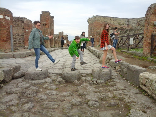 Italy Tours For Kids: Rome, Pompeii, Florence, Venice and more