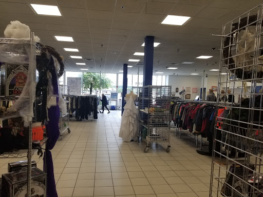 Thrift Store «Goodwill Industries Store & Donation Center», reviews and photos, 561 NJ-23, Pompton Plains, NJ 07444, USA