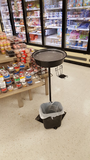 Grocery Store «Stop & Shop», reviews and photos, 100 Worcester St, North Grafton, MA 01536, USA