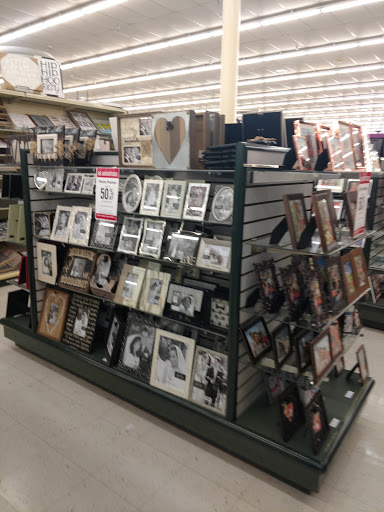 Craft Store «Hobby Lobby», reviews and photos, 4250 28th St SE, Kentwood, MI 49512, USA