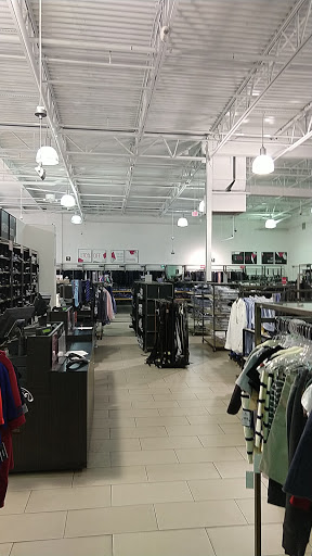 Department Store «Saks OFF 5TH», reviews and photos, 3310 Livermore Outlets Dr, Livermore, CA 94551, USA