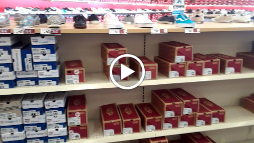 Shoe Store «Famous Footwear», reviews and photos, 2800 Campus Pkwy, Riverside, CA 92507, USA