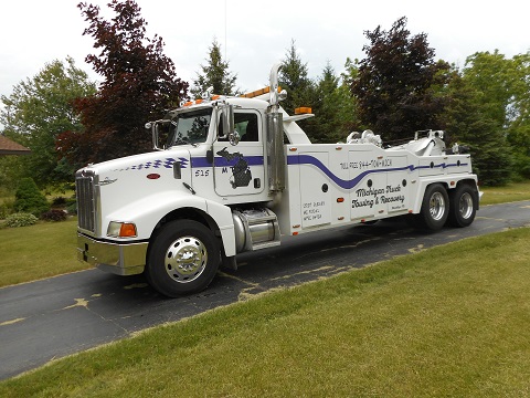 Michigan Truck Towing & Recovery