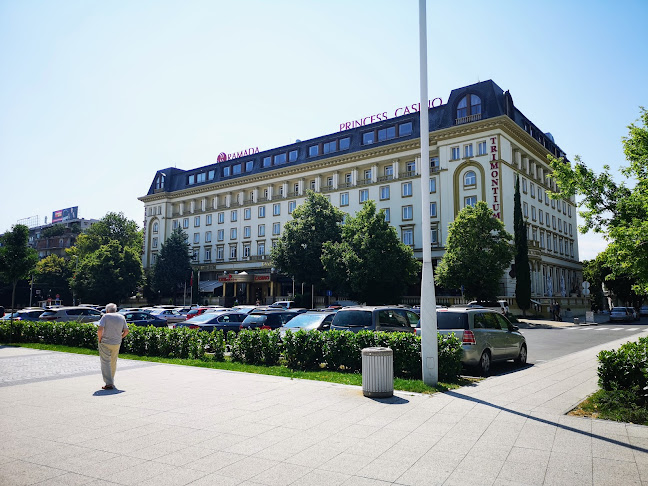 Платен паркинг „Тримонциум“