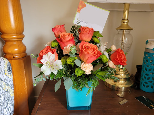 Florist «Chantilly Flowers», reviews and photos, 14514 Lee Rd E, Chantilly, VA 20151, USA