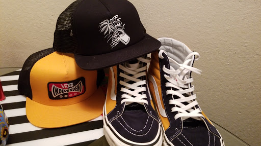 Shoe Store «Vans», reviews and photos, 13000 Folsom Blvd #403, Folsom, CA 95630, USA