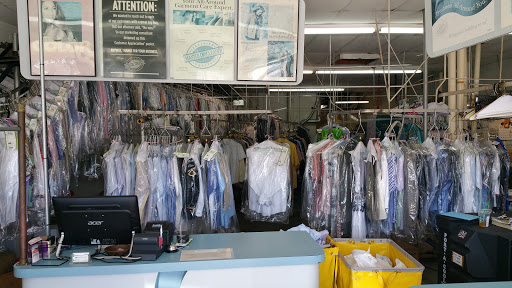 Dry Cleaner «Savin Cleaners», reviews and photos, 315 N Great Neck Rd, Virginia Beach, VA 23454, USA