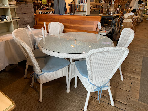 Thrift Store «Bryn Athyn Thrift Shop», reviews and photos, 510 Tomlinson Rd, Huntingdon Valley, PA 19006, USA