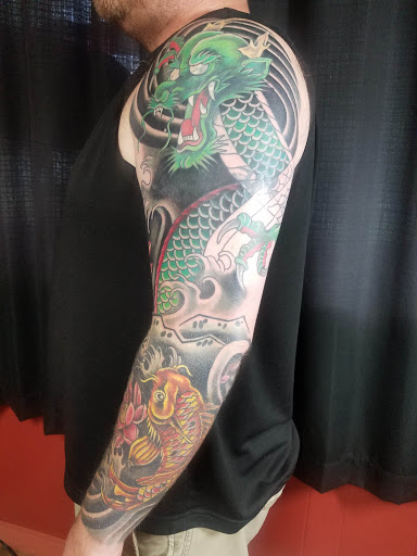 Tattoo Shop «American Tattoo Studio», reviews and photos, 1434 Souder Rd # A, Knoxville, MD 21758, USA