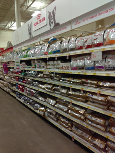 Pet Supply Store «PetSmart», reviews and photos, 3211 Peoples St, Johnson City, TN 37604, USA