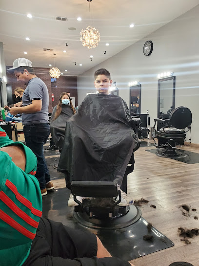 Del Cielo Salon y Barber