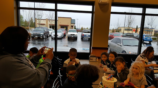 Pizza Restaurant «Round Table Pizza», reviews and photos, 34410 16th Ave S, Federal Way, WA 98003, USA