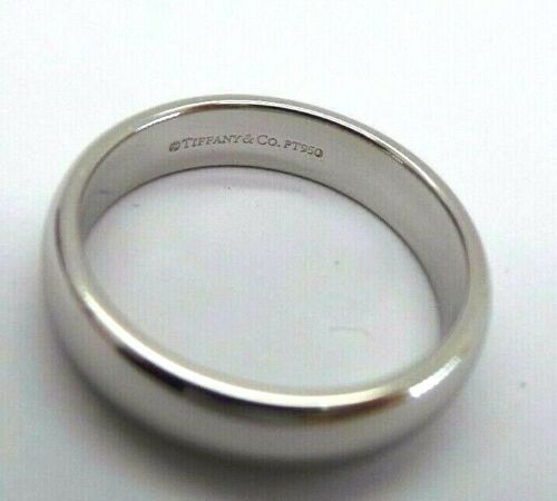 Pawn Shop «R J Jewelry & Loan Co», reviews and photos, 1210 Bloomingdale Rd, Glendale Heights, IL 60139, USA