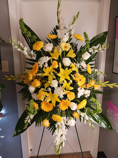 Florist «Treasures To Adore», reviews and photos, 1313 Carolyn Ct, Humble, TX 77338, USA