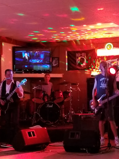 Liquor Store «Two-Lane Package Liquor & Bar», reviews and photos, 9702 Old Bardstown Rd, Louisville, KY 40291, USA