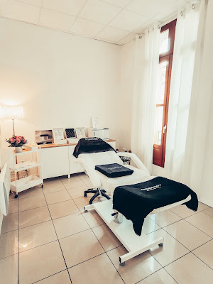 Stéphanie Perez . L’ appartement de beauté à Bergerac