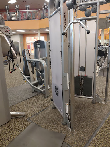 Gym «LA Fitness», reviews and photos, 3 Hawes Way, Stoughton, MA 02072, USA