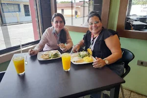 Guarracuco Restaurant lunch image