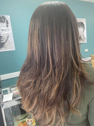 Beauty Salon «Tres Latinas Beauty Salon», reviews and photos, 788 Normandy St, Houston, TX 77015, USA