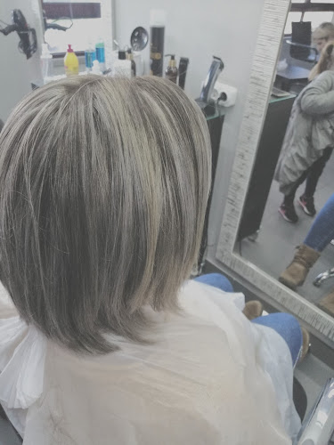 Avaliações doEspaço vip cabeleireiro Low cost em Matosinhos - Cabeleireiro