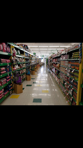 Pet Supply Store «Pet Supplies Plus», reviews and photos, 2821 W Kirby Ave, Champaign, IL 61821, USA