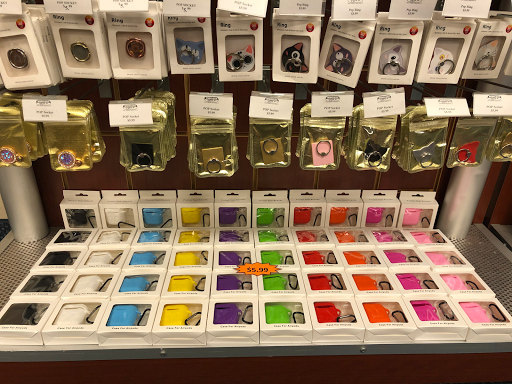 Cell Phone Store «Wireless Toyz 523», reviews and photos, 5891 W Craig Rd, Las Vegas, NV 89130, USA