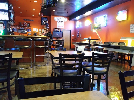 Mandango's Sports Bar & Grill