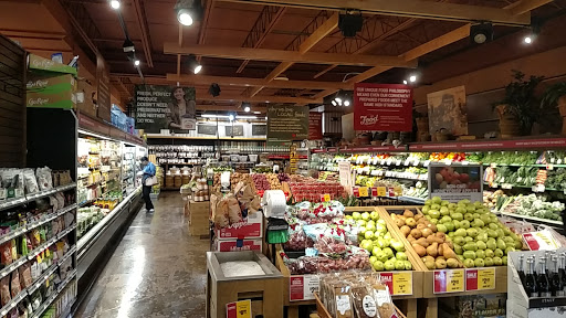 Grocery Store «Earth Fare», reviews and photos, 1689 S Lumpkin St, Athens, GA 30606, USA