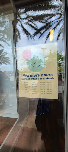 Clothing Store «Gap Outlet», reviews and photos, 8225 Vineland Ave, Orlando, FL 32821, USA