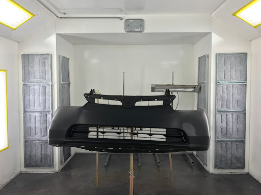 Auto Repair Shop «Luis Auto Repair & Body Shop», reviews and photos, 113 W Suffolk Ave, Central Islip, NY 11722, USA