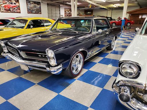 Car Dealer «A&E Classic Cars», reviews and photos, 6401 S Interstate Hwy 35, New Braunfels, TX 78132, USA