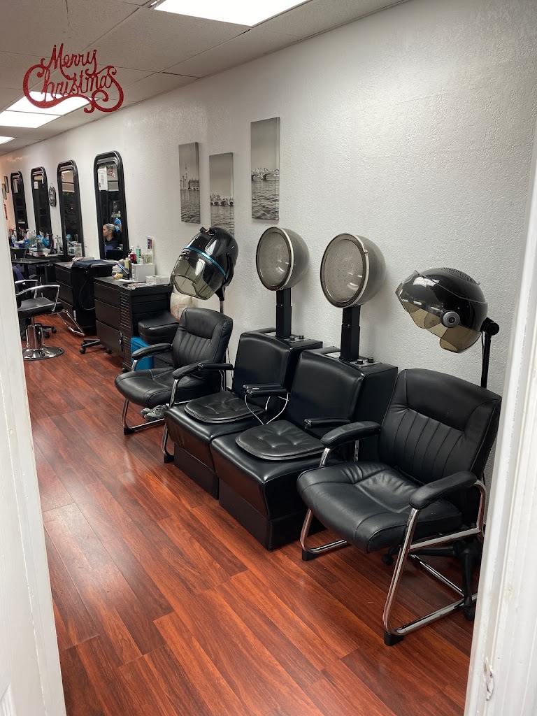 Top Scissor Beauty Salon Pompano Beach, FL 33064 Services and Reviews