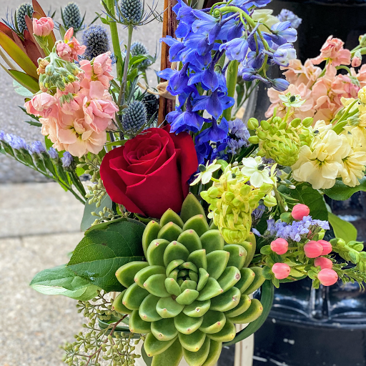 Florist «Wishing Well Floral», reviews and photos, 5656 Hood St #108, West Linn, OR 97068, USA