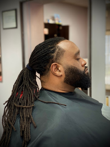 Beauty Salon «Chriselias Beauty Salon», reviews and photos, 772 S Main St A, Woodstock, VA 22664, USA