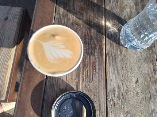 Coffee Commissaries, very tasty Cappuccino with a talented barrista's artwork on top. Just up the street from Warner Brothers Studios.