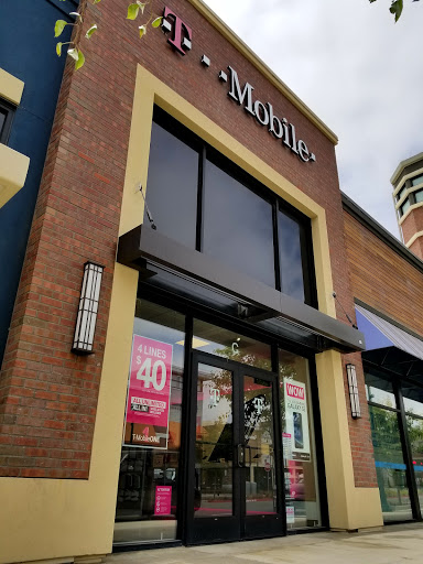 Cell Phone Store «T-Mobile», reviews and photos, 2630 5th St #3, Alameda, CA 94501, USA