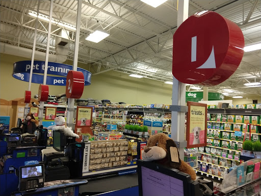 Pet Supply Store «PetSmart», reviews and photos, 3865 NY-31, Liverpool, NY 13090, USA