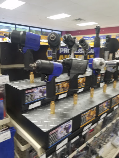 Auto Parts Store «NAPA Auto Parts - Genuine Parts Company», reviews and photos, 2117 Williamson Rd NE, Roanoke, VA 24012, USA