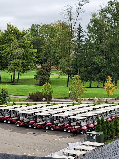 Golf Course «Tanglewood Golf Course», reviews and photos, 22805 Country Club Dr, South Lyon, MI 48178, USA