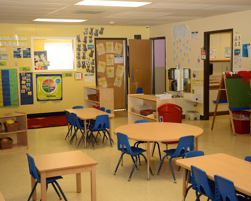 Day Care Center «La Petite Academy of Springfield, MO», reviews and photos, 1714 S Enterprise Ave, Springfield, MO 65804, USA