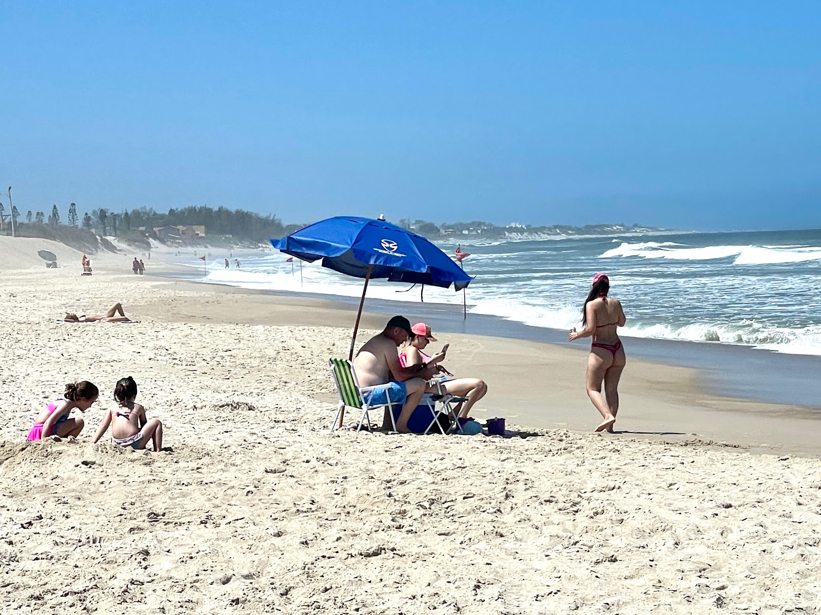 Photo de Praia do Morro das Pedras II - recommandé pour les voyageurs en famille avec des enfants
