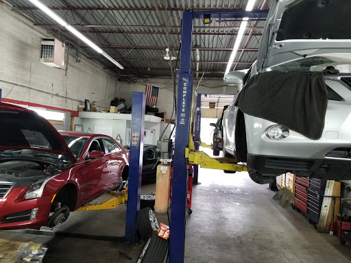 Auto Repair Shop «R & G Auto repair», reviews and photos, 4928 Eisenhower Ave, Alexandria, VA 22304, USA