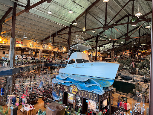 Sporting Goods Store «Bass Pro Shops», reviews and photos