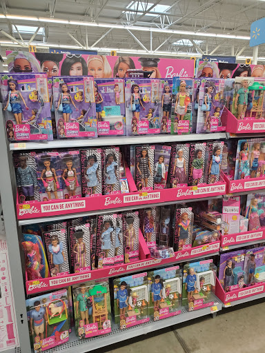 Discount Store «Walmart», reviews and photos, 21320 SW Langer Farms Pkwy, Sherwood, OR 97140, USA