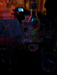 Photo n°102 de Cubana Café , Soirées Salsa, Bar à Cocktails, Bar de nuit, Fumoir, Restaurant Montparnasse à Paris ()