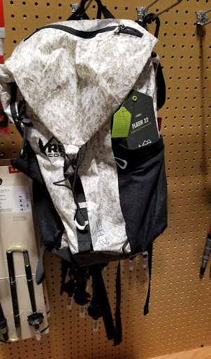 Camping Store «REI», reviews and photos, 71 Raymond Rd, West Hartford, CT 06107, USA