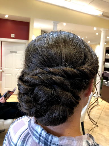 Beauty Salon «Elle Salon & Spa», reviews and photos, 471 W Main St, Cheshire, CT 06410, USA