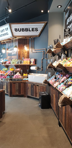 Cosmetics Store «LUSH Fresh Handmade Cosmetics», reviews and photos, 160 N Gulph Rd #1632, King of Prussia, PA 19406, USA