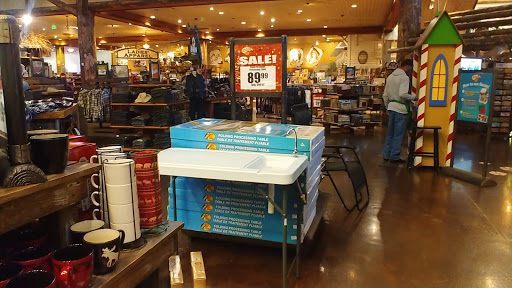 Sporting Goods Store «Bass Pro Shops», reviews and photos, 1000 Basspro Dr, Houston, TX 77047, USA
